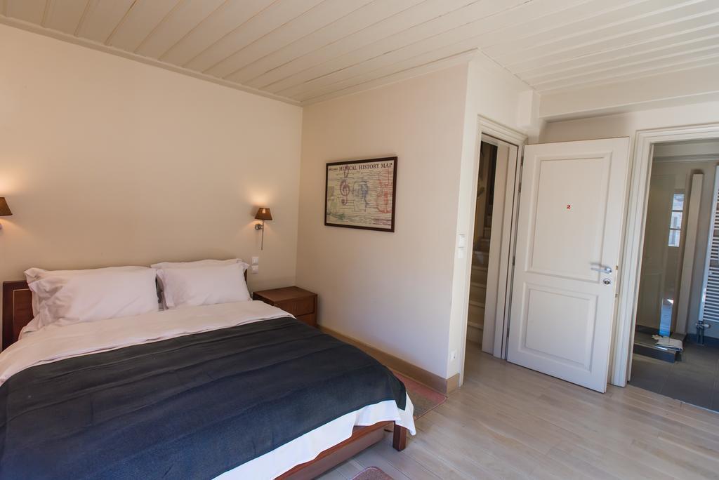 Epoches Hotel Karpeníszi Kültér fotó