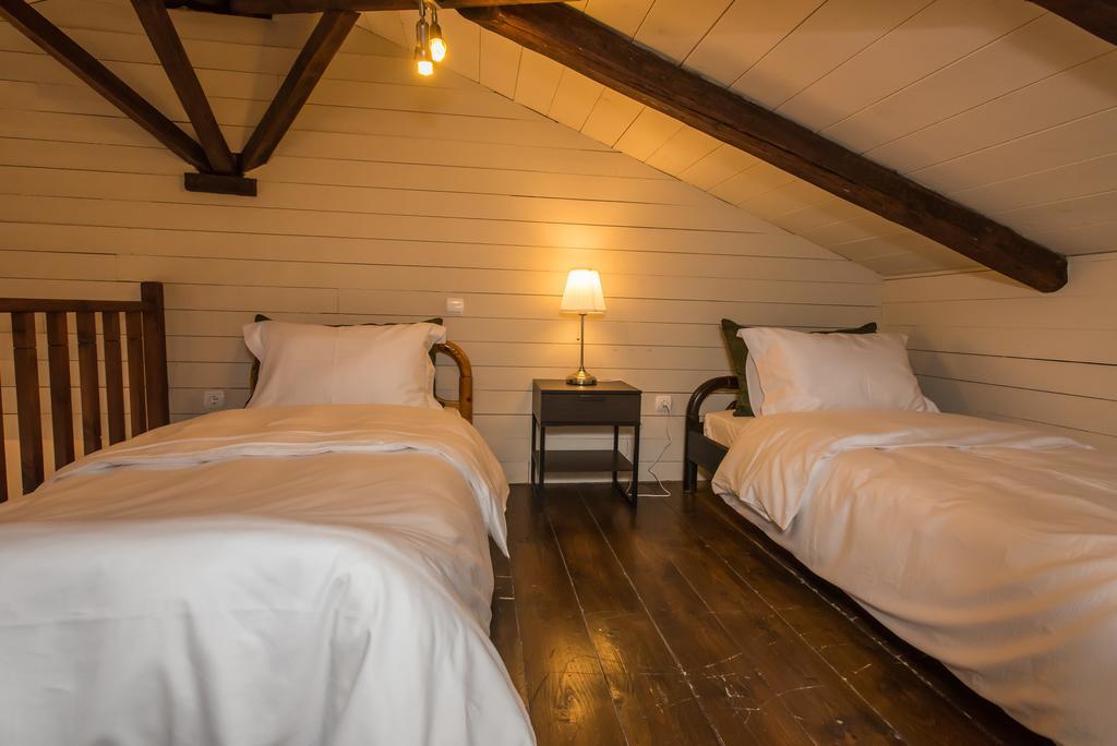 Epoches Hotel Karpeníszi Kültér fotó